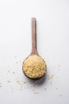 Raw Broken Wheat or Daliya or Dalia, selective focus Foto stock