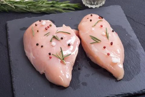 Raw chicken breasts Foto stock