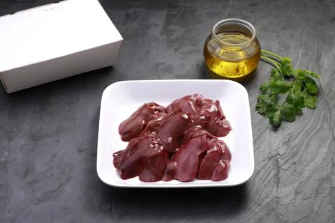Raw chicken liver Foto stock