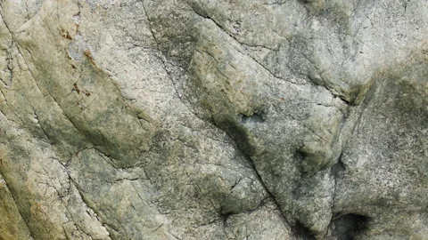 Raw cracked gray stone texture Vidéo 137036912