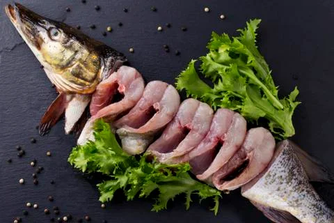 A raw fish Stockfoto's