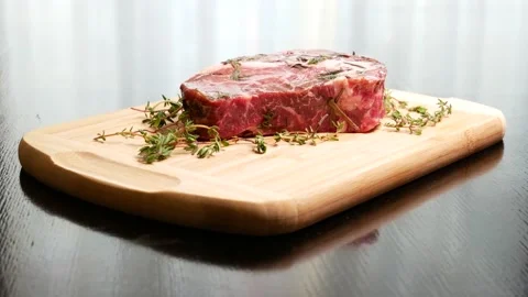 Raw fresh meat steak. Beef steak. Raw meat. 库存影片 131718011