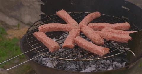 Raw meat on the grill Video stock 62819663
