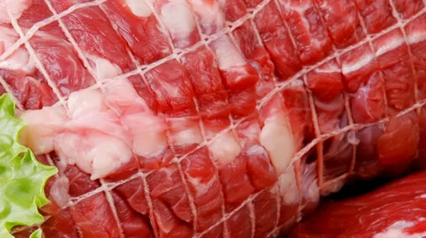 Raw meat on plate Vídeos de archivo 27490314