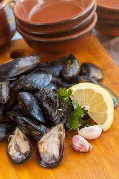 Raw mussels Stock Photos