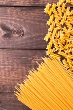 Raw pasta as a background 库存照片