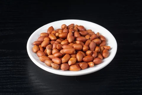 Raw peanuts Stock Photos