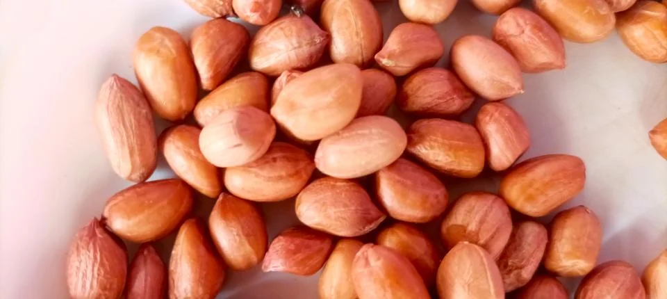 Raw peanuts Stock Photos