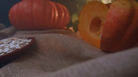 Raw pumpkin seeds Stockbeeldmateriaal 131462163