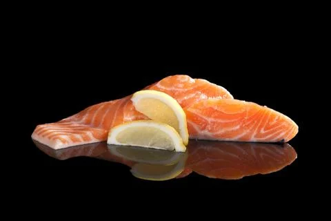 Raw salmon steak. Foto stock
