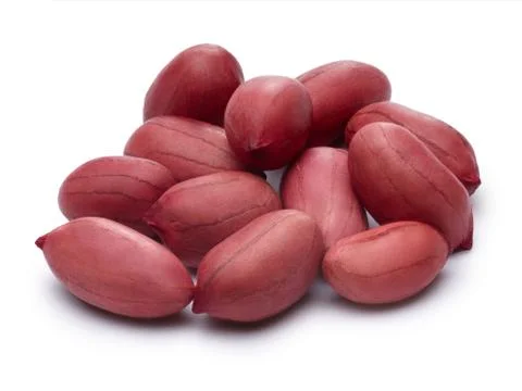 Raw shelled peanuts with clipping paths Stock-Fotos