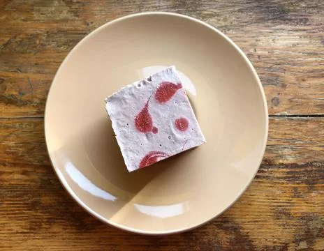Raw strawberry cake Foto stock