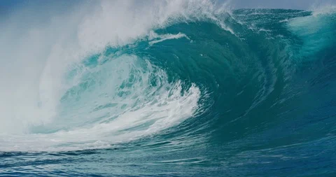 Raw wave power Stockbeeldmateriaal 114805439