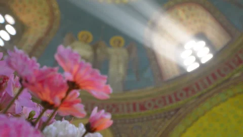 Rays of light from a window in a temple.  Видео 310021977