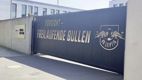 RB Leipzig trained behind closed doors on Thursday with Diomande doing individua Video stock 340912539