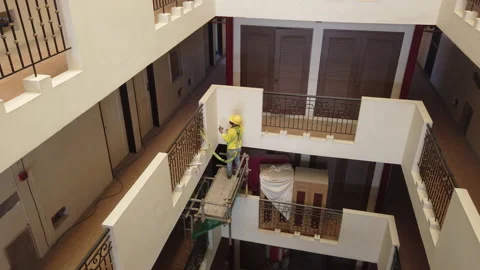Re-construction of a condominium building cause by an earthquake in Vídeos de archivo 131943353