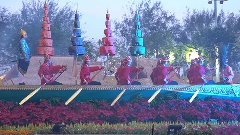 Re-enactment of Ancient Thai War, Soldier costumes and a Warboat Stock-Footage 123729660