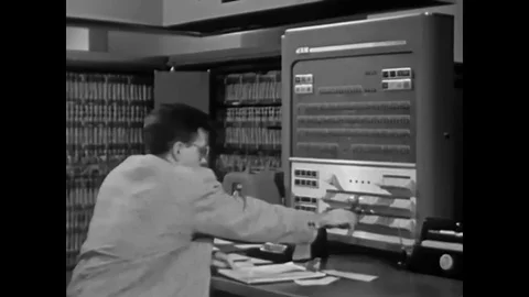 Reactor physics calculations were used to determine the design reactivity of Vídeos de archivo 83919794