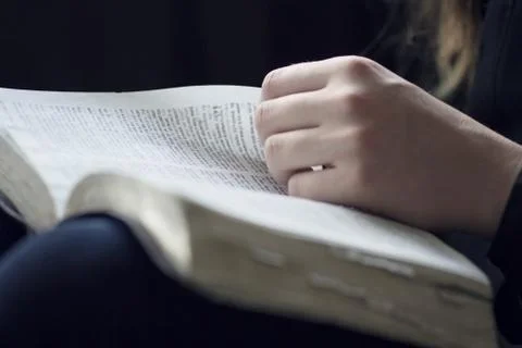 Read the bible Stock Photos