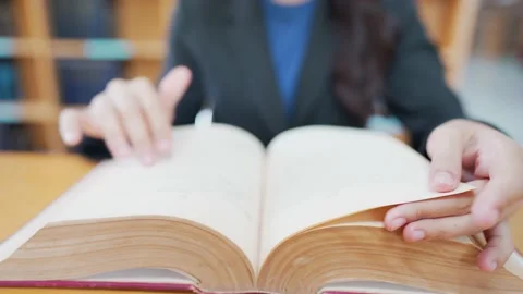 Read a book Stock-Footage 150402340