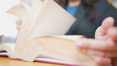 Read a book Video stock 150402561