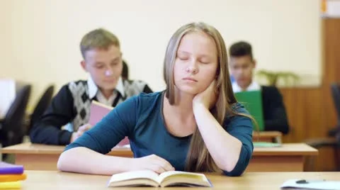 Reading book Stockbeeldmateriaal 11913495