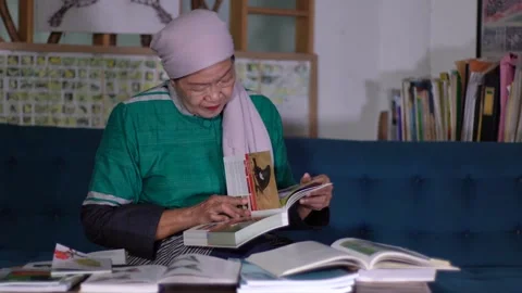 Reading a book. Stock Footage 287314791