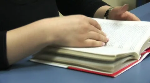 Reading a book, HD 720 스톡 동영상 357264