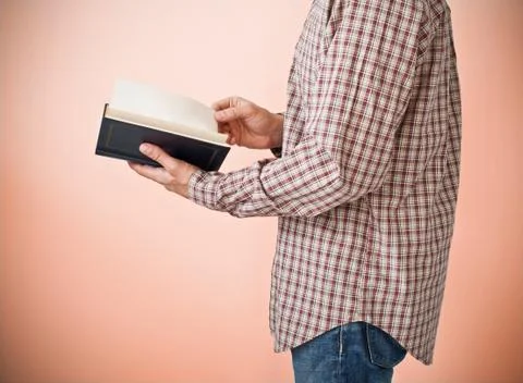 Reading a book Stock-Fotos