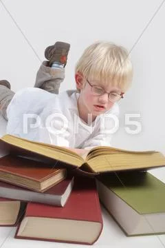 Reading boy Stock Photos