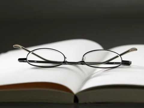 Reading glass Foto stock