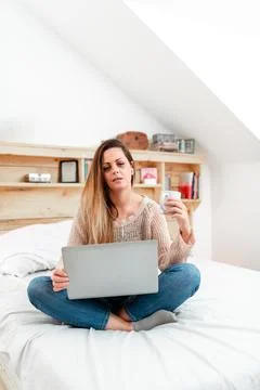 Reading Interesting Articles Online, Solving Internet Problems, Video Blog Ideas 写真素材