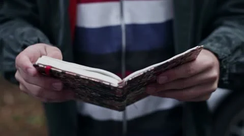 Reading notes 库存影片 12292757