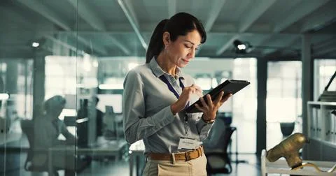 Reading, programmer and woman with tablet in office, ai model prototyping o.. Stock-Fotos