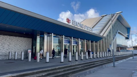 Reading Railway Station Video stock 170932358