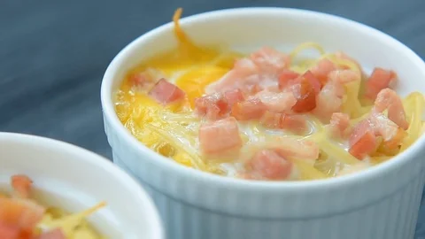 Ready to eat pasta with egg and bacon Video stock 69748722