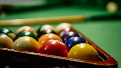 Ready to play pool table balls close up Фото