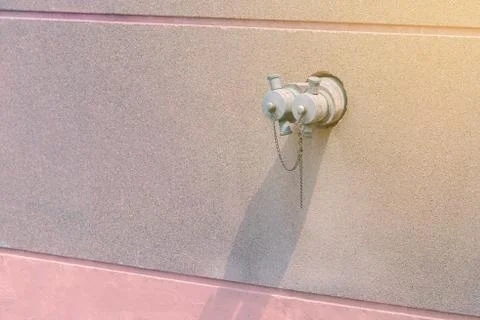 Ready to use fire hydrant on the wall. Foto stock