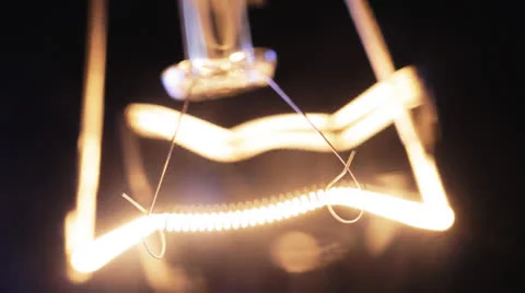 Real light bulb flickering. 스톡 동영상 24645737