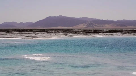 Real Shot Close View of Ripple Salt Lake in Shallow Water at Emerald Lake Video stock 337150499