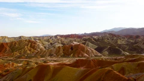 Real Shot Panorama of Wide Multi Layer Color Mountain on Sunny Day at Colorful Stockbeeldmateriaal 337152153