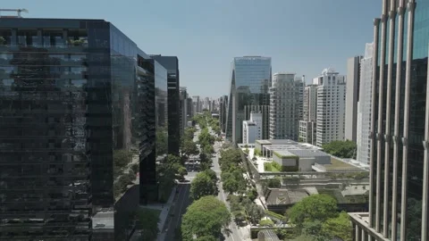 Real-Time Dolly-Forward Aerial Shot Along Faria Lima Avenue Stock Footage 322080658