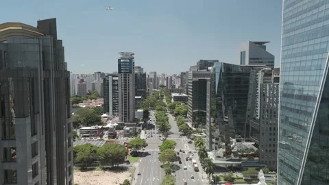 Real-Time Dolly-Forward Toward Iconic Whale Building on Faria Lima Stock Footage 322080670