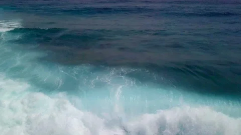 Real time of the ocean wave on the reef in Maldives 스톡 동영상 114643553