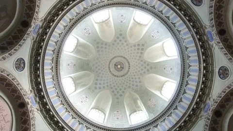 Real time rotating circular beautiful mosque ceiling, Schwetzingen Germany. Stock Footage 133341777