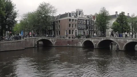 Real time video of one of the many canals in Amsterdam, The Netherlands. Stock Footage 200829539