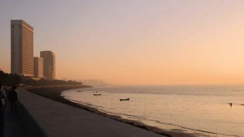 Real time wide angle view of Mumbai Skyline facing Nariman Point during sunset. Stock Footage 170991006