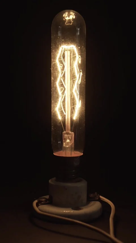 Real tungsten lamp Stock-Footage 287855397