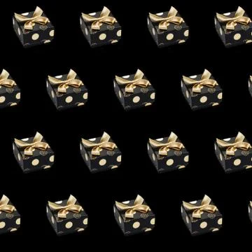 Realistic black gift boxes pattern with gold circles on black background. Illustrazione stock