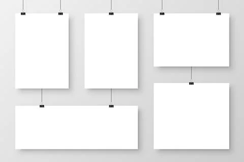 Realistic blank paper sheets hanging on binder clip. White poster with shadow in Illustrazione stock